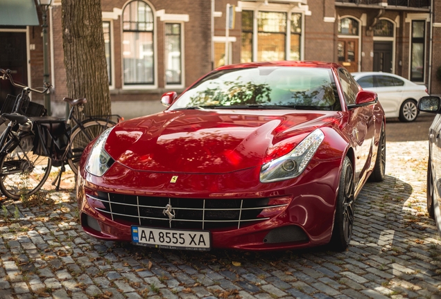 Ferrari FF