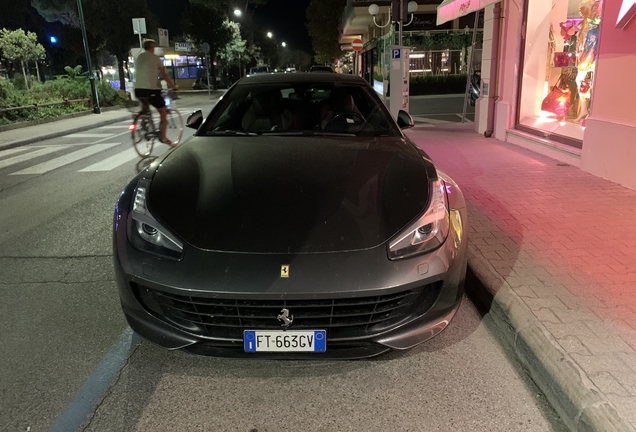 Ferrari GTC4Lusso