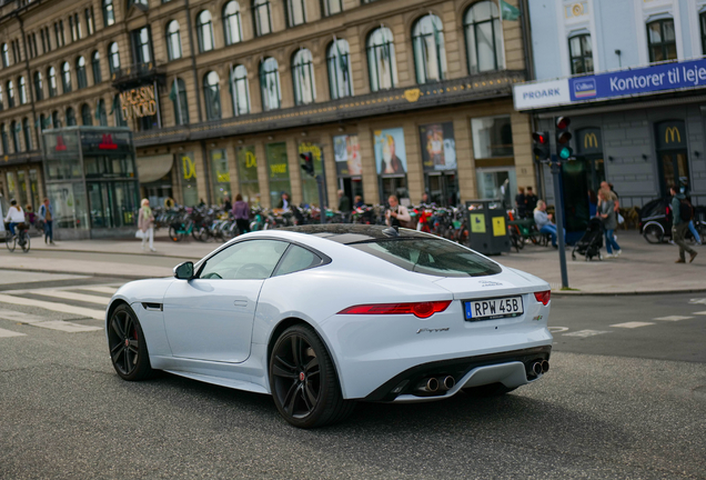 Jaguar F-TYPE R AWD Coupé