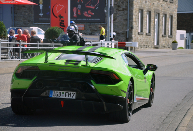 Lamborghini Huracán LP640-4 Performante