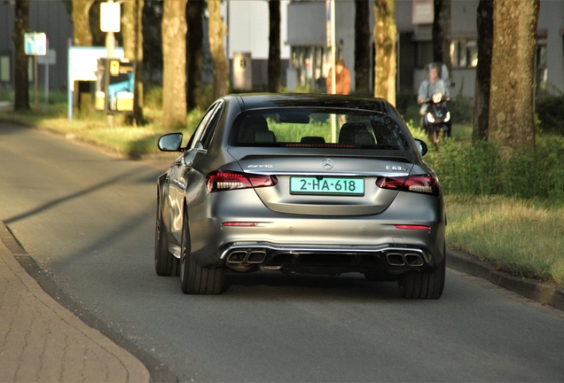 Mercedes-AMG E 63 S W213 2021