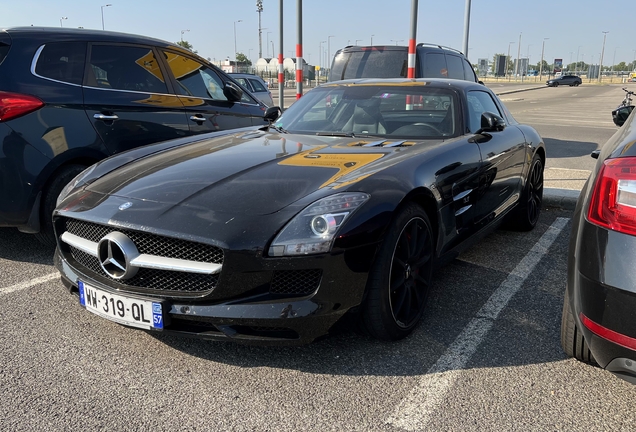 Mercedes-Benz SLS AMG