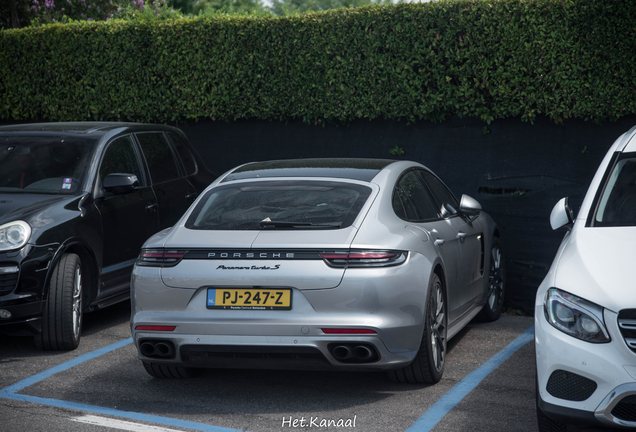 Porsche 971 Panamera Turbo S E-Hybrid