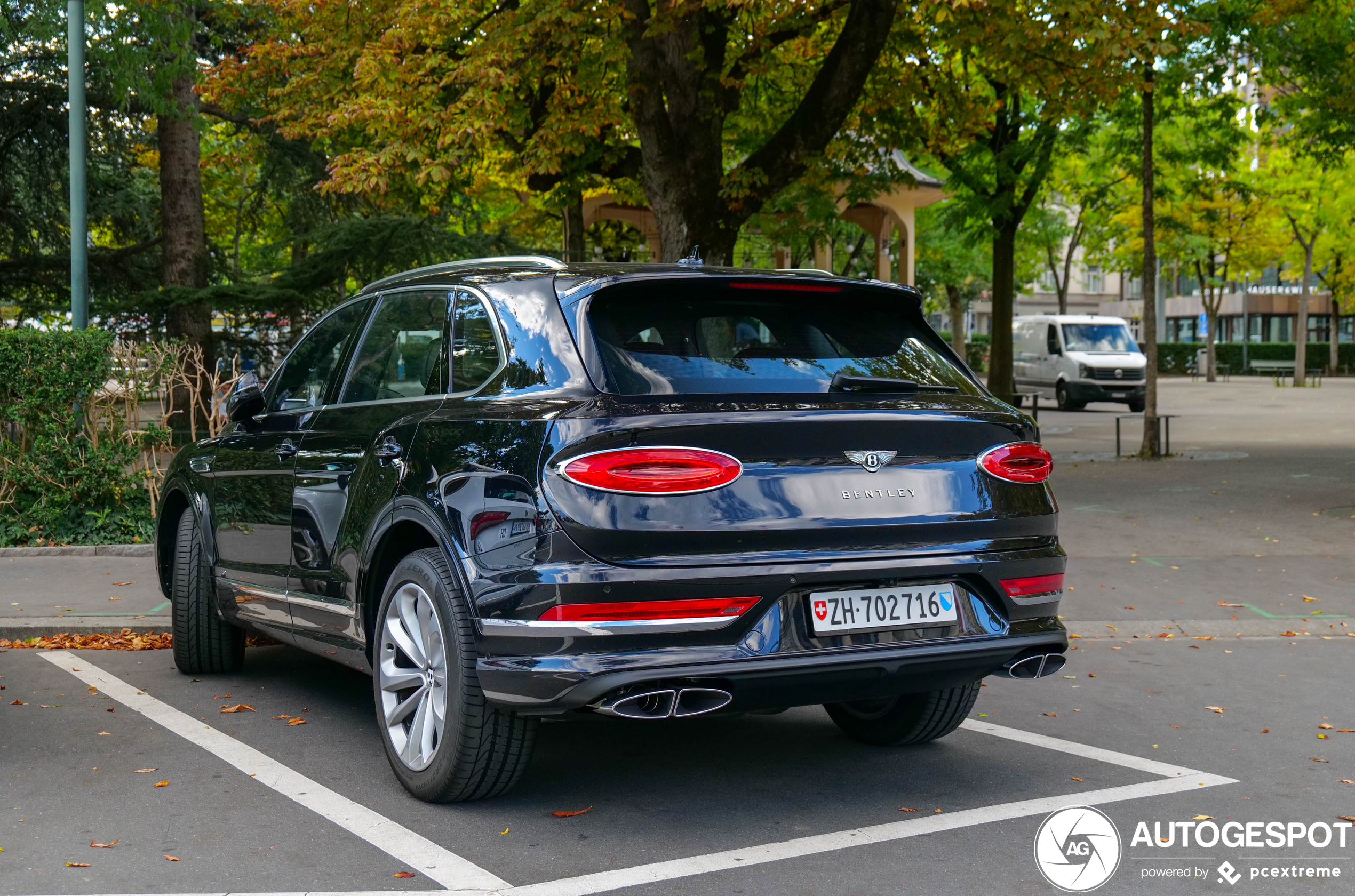 Bentley Bentayga V8 2021