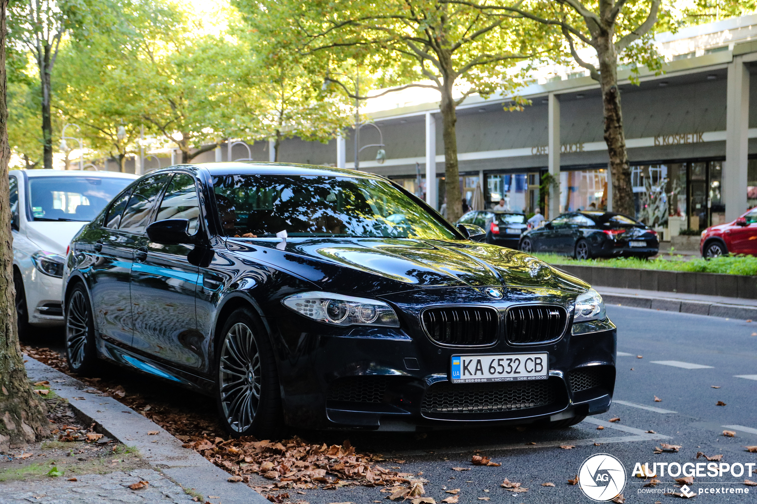 BMW M5 F10 2011