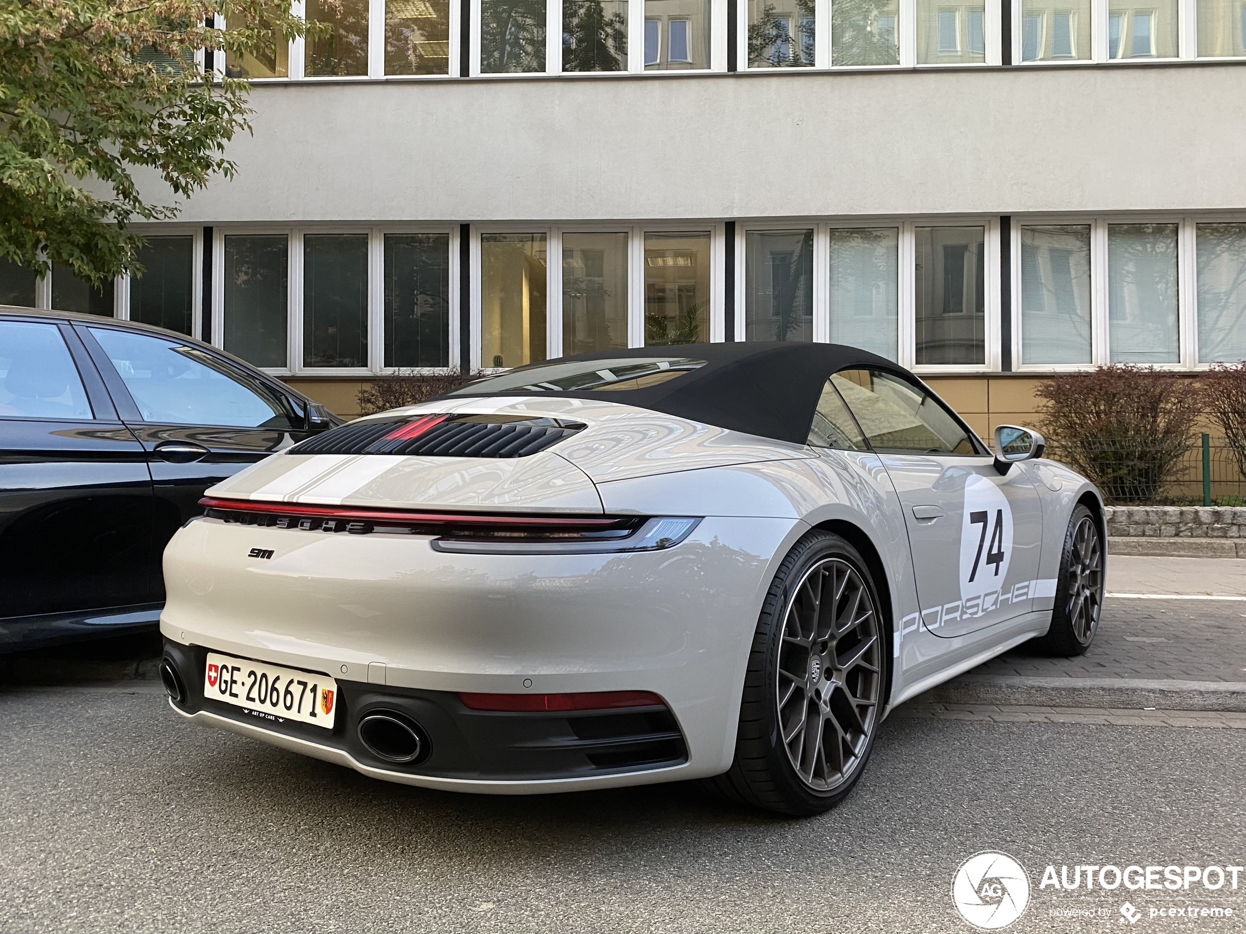 Porsche 992 Carrera 4S Cabriolet