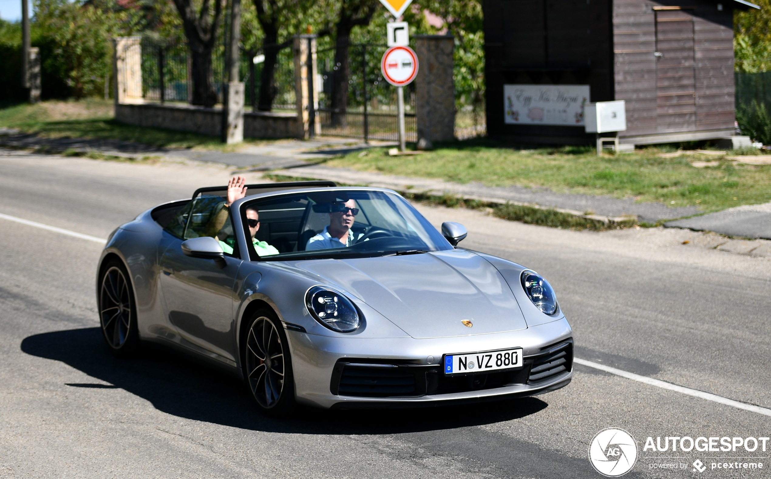 Porsche 992 Carrera 4S Cabriolet