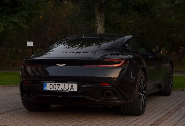 Aston Martin DB11 V8