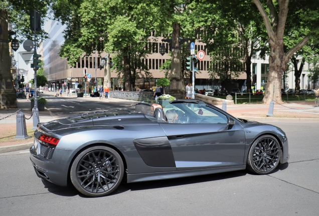 Audi R8 V10 Spyder 2016