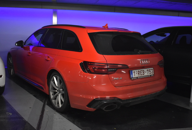 Audi RS4 Avant B9