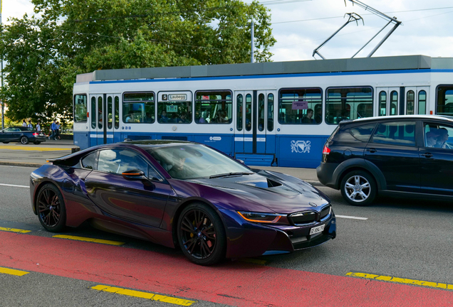 BMW i8