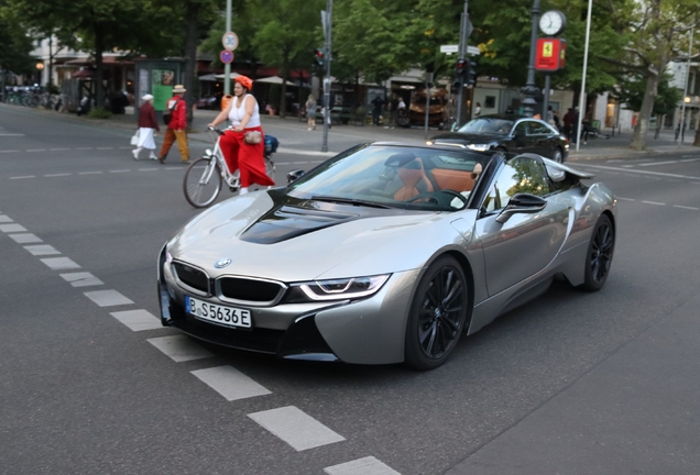 BMW i8 Roadster