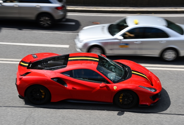 Ferrari 488 Pista