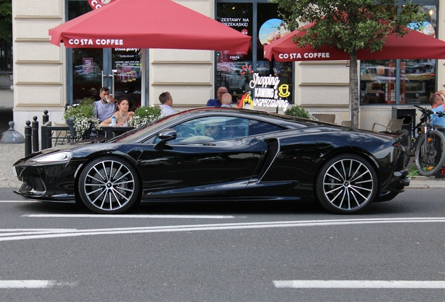 McLaren GT