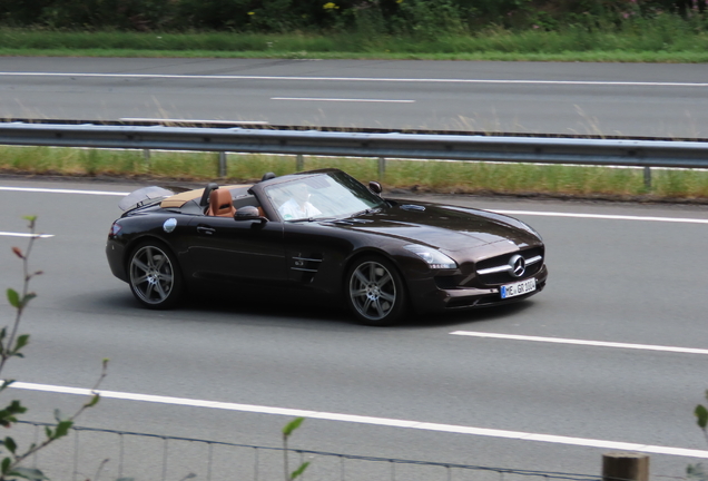 Mercedes-Benz SLS AMG Roadster