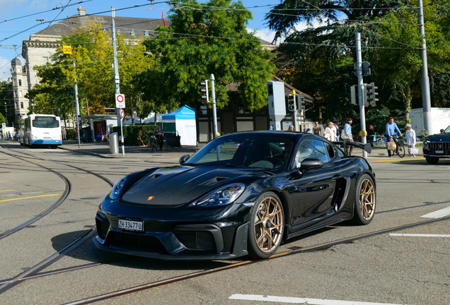 Porsche 718 Cayman GT4 RS Weissach Package