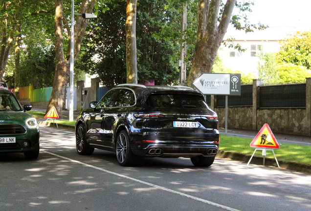 Porsche Cayenne Turbo S E-Hybrid