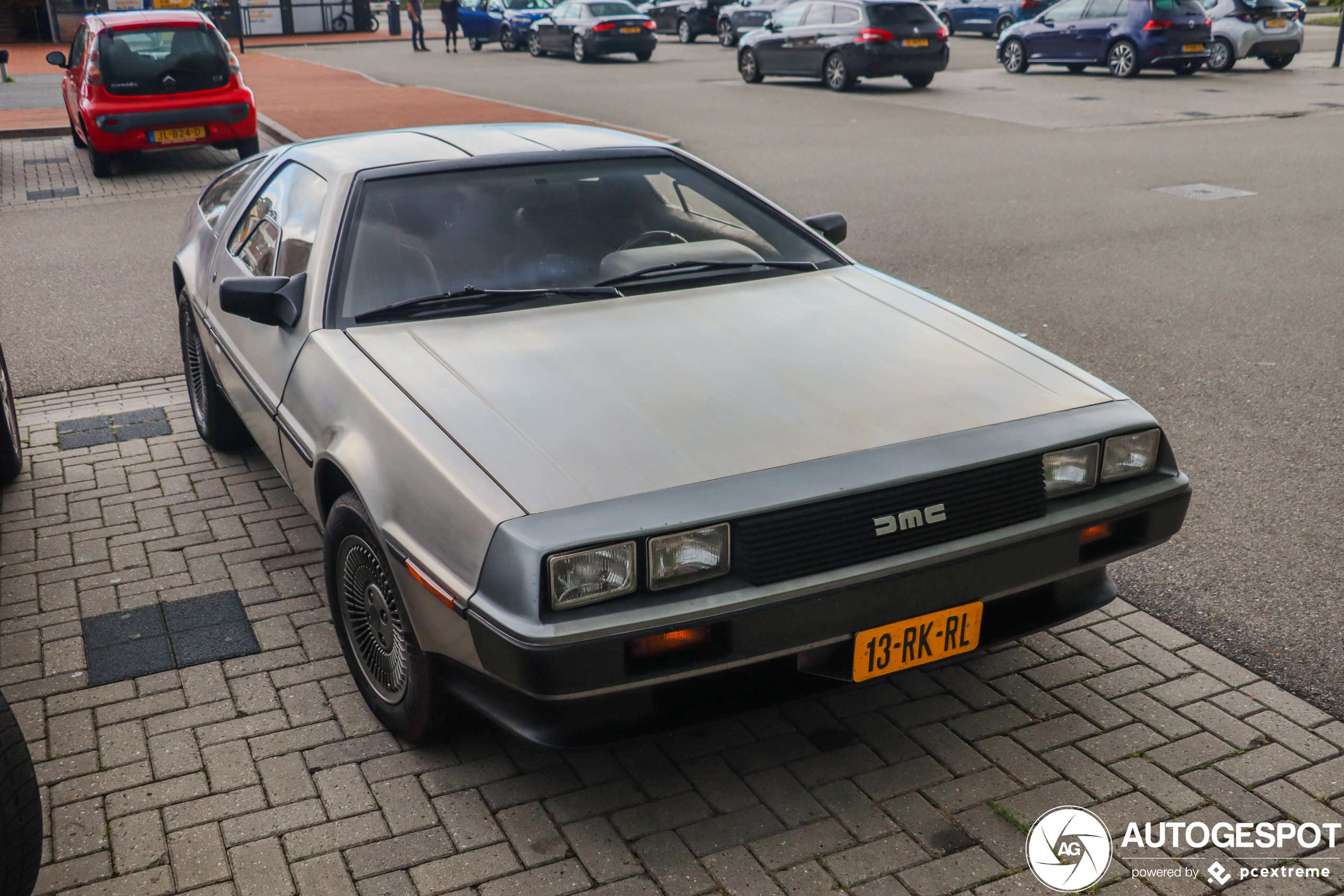 DeLorean DMC-12