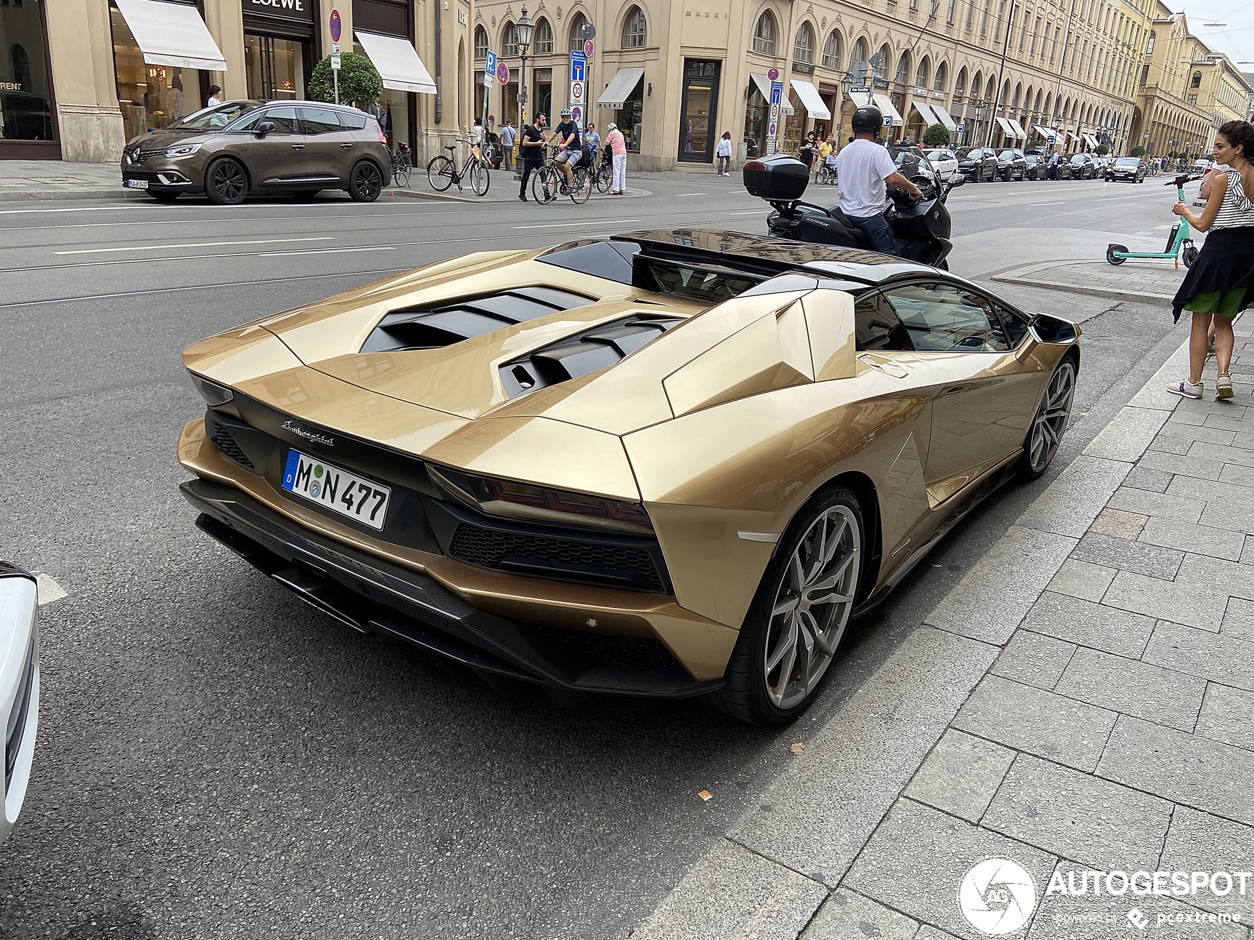 Lamborghini Aventador S LP740-4 Roadster - 11 September 2022
