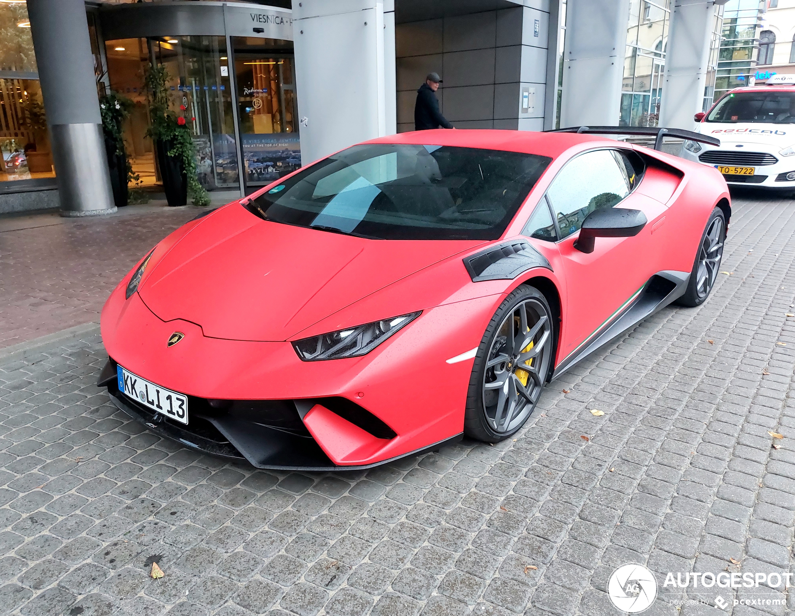 Lamborghini Huracán LP640-4 Performante