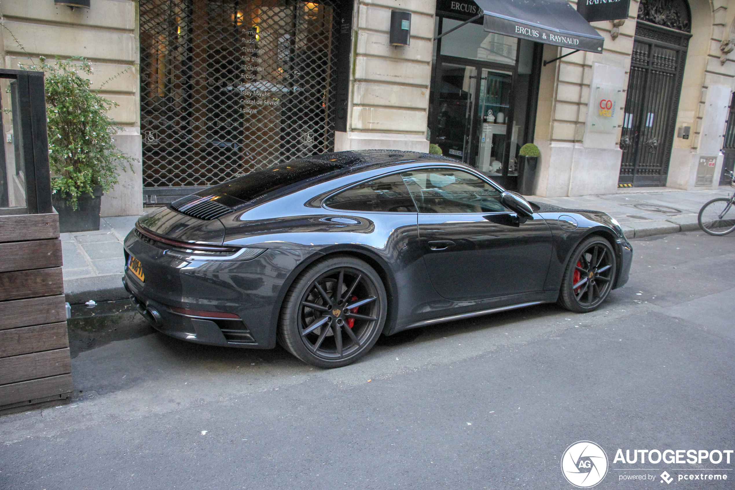 Porsche 992 Carrera 4S