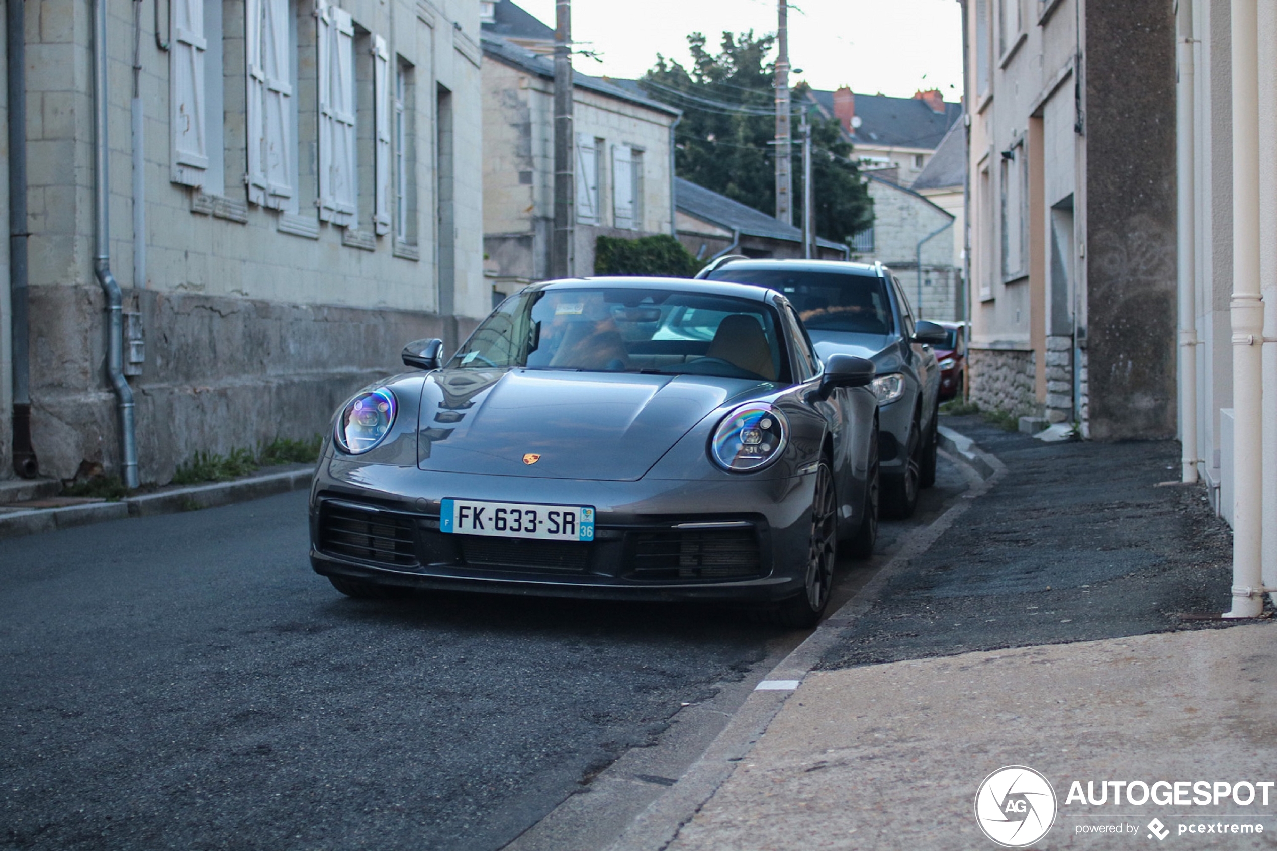 Porsche 992 Carrera 4S