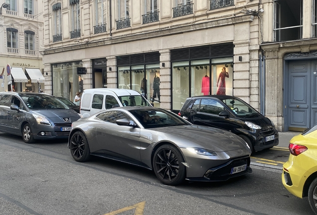 Aston Martin V8 Vantage 2018