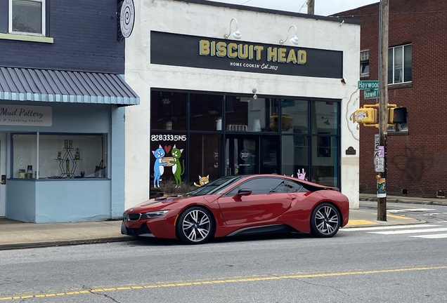 BMW i8 Protonic Red Edition