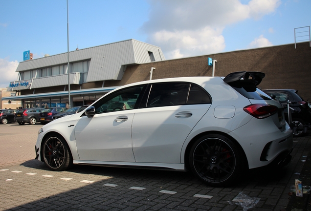 Mercedes-AMG A 45 S W177