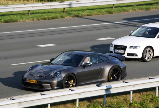 Porsche 992 GT3 Touring