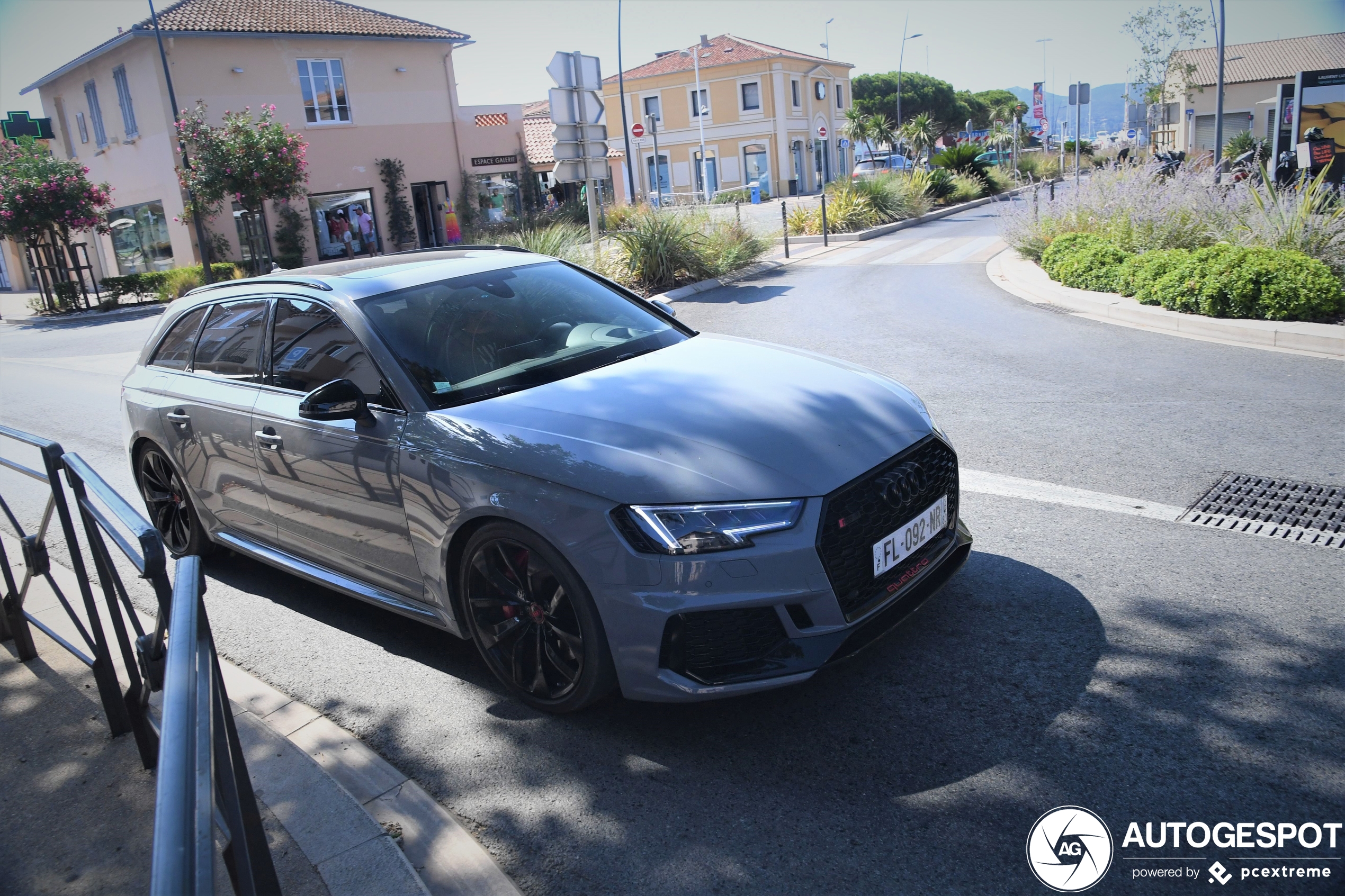 Audi RS4 Avant B9