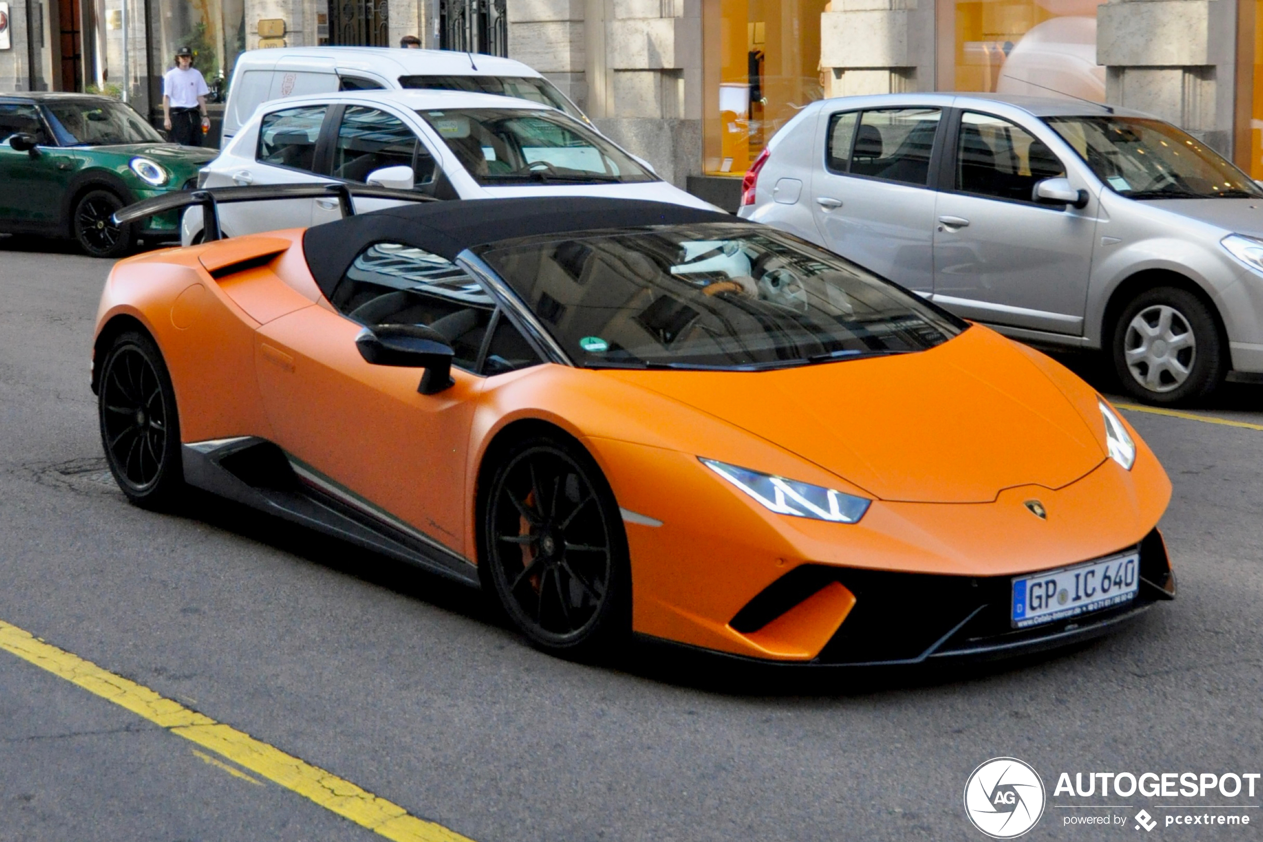 Lamborghini Huracán LP640-4 Performante Spyder