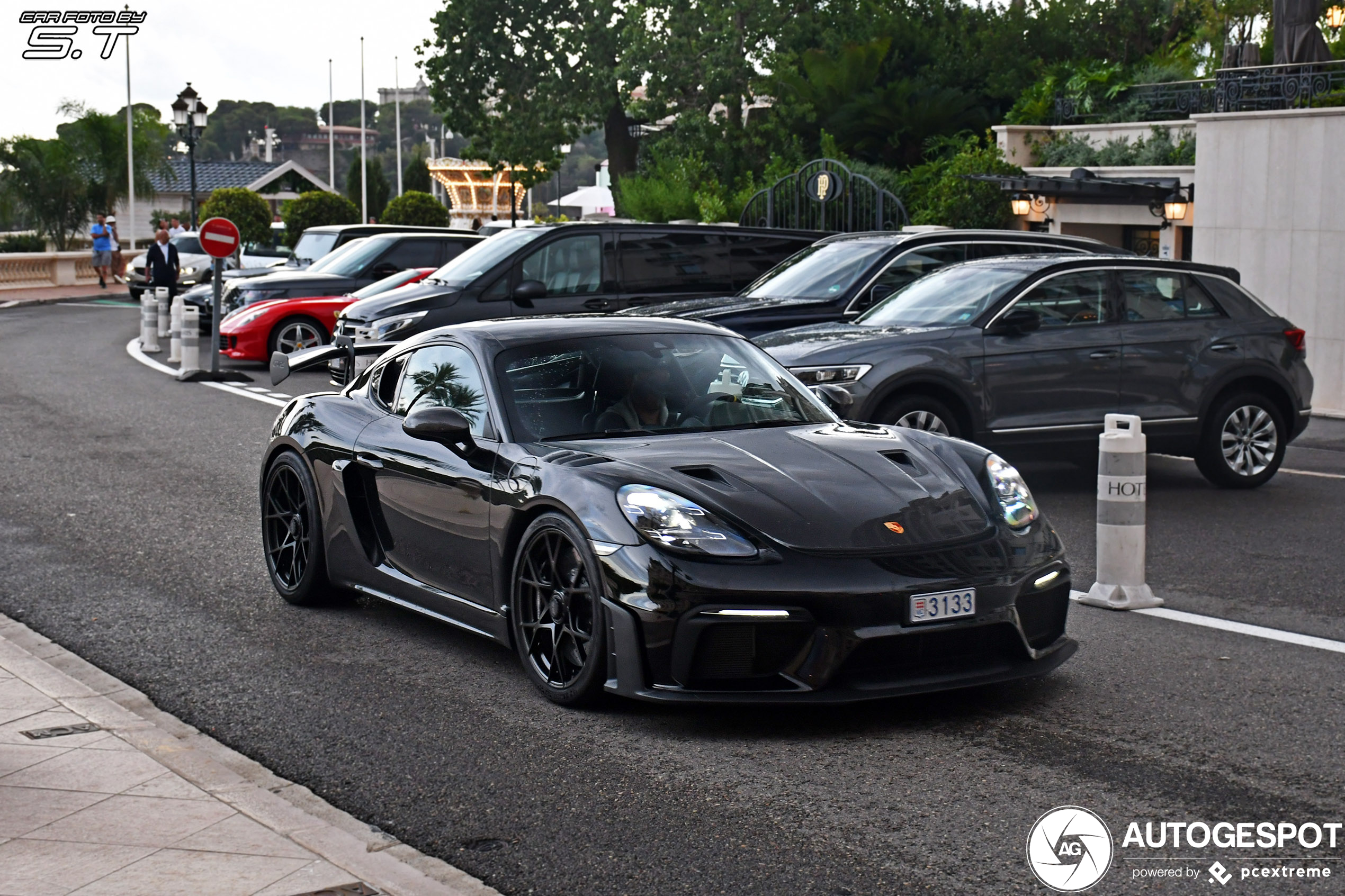 Porsche 718 Cayman GT4 RS Weissach Package