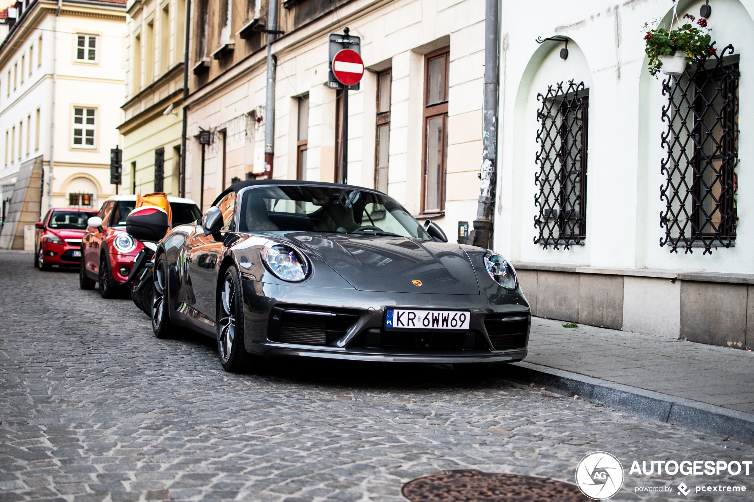 Porsche 992 Carrera S Cabriolet