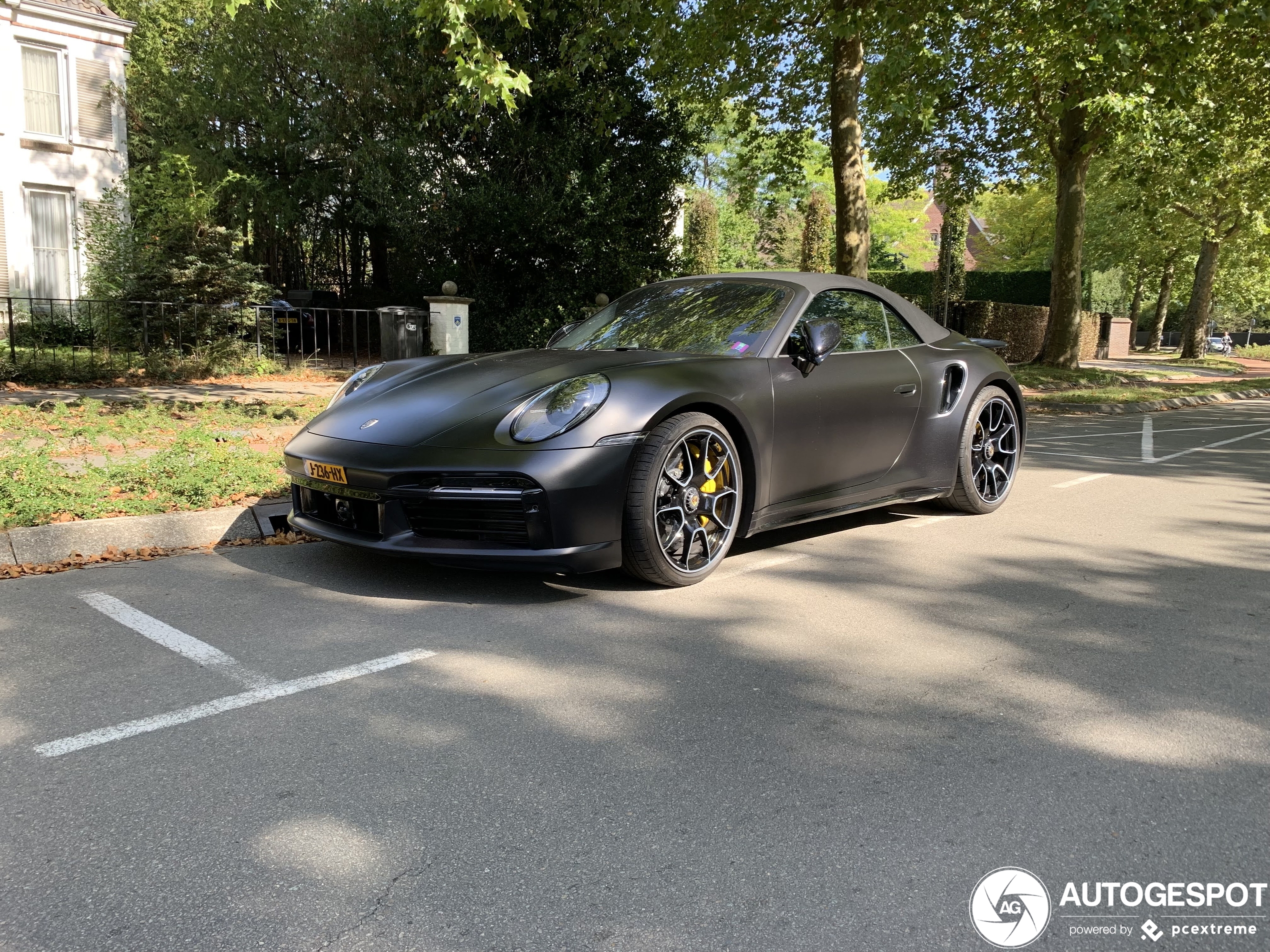 Porsche 992 Turbo S Cabriolet