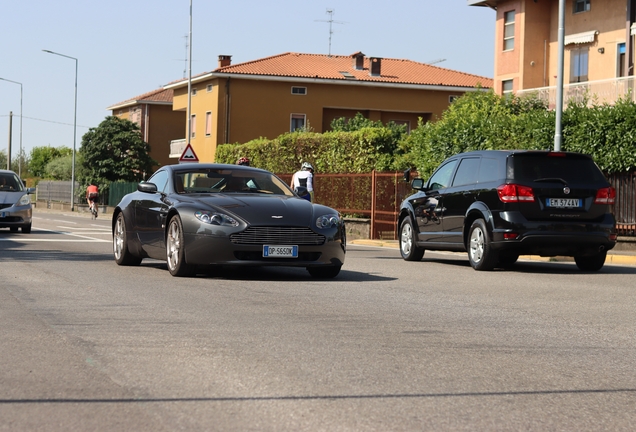 Aston Martin V8 Vantage