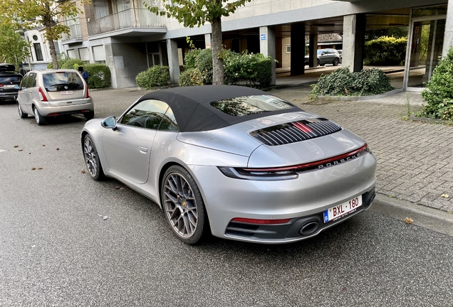 Porsche 992 Carrera 4S Cabriolet