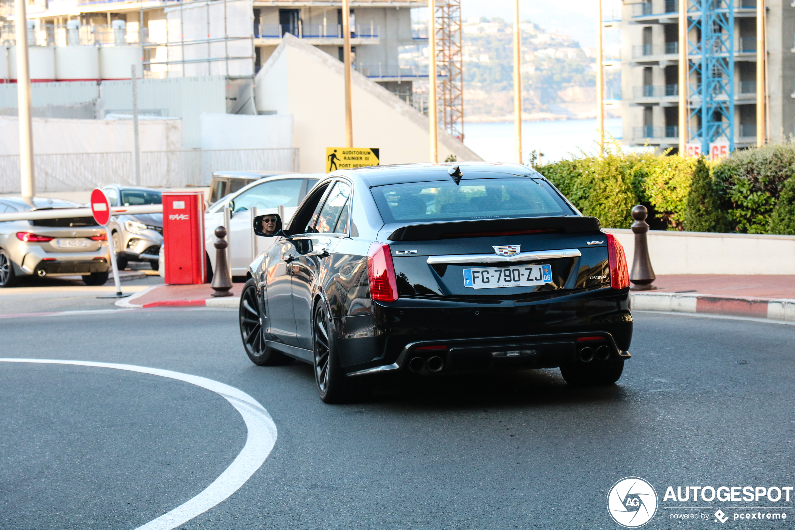 Cadillac CTS-V 2015