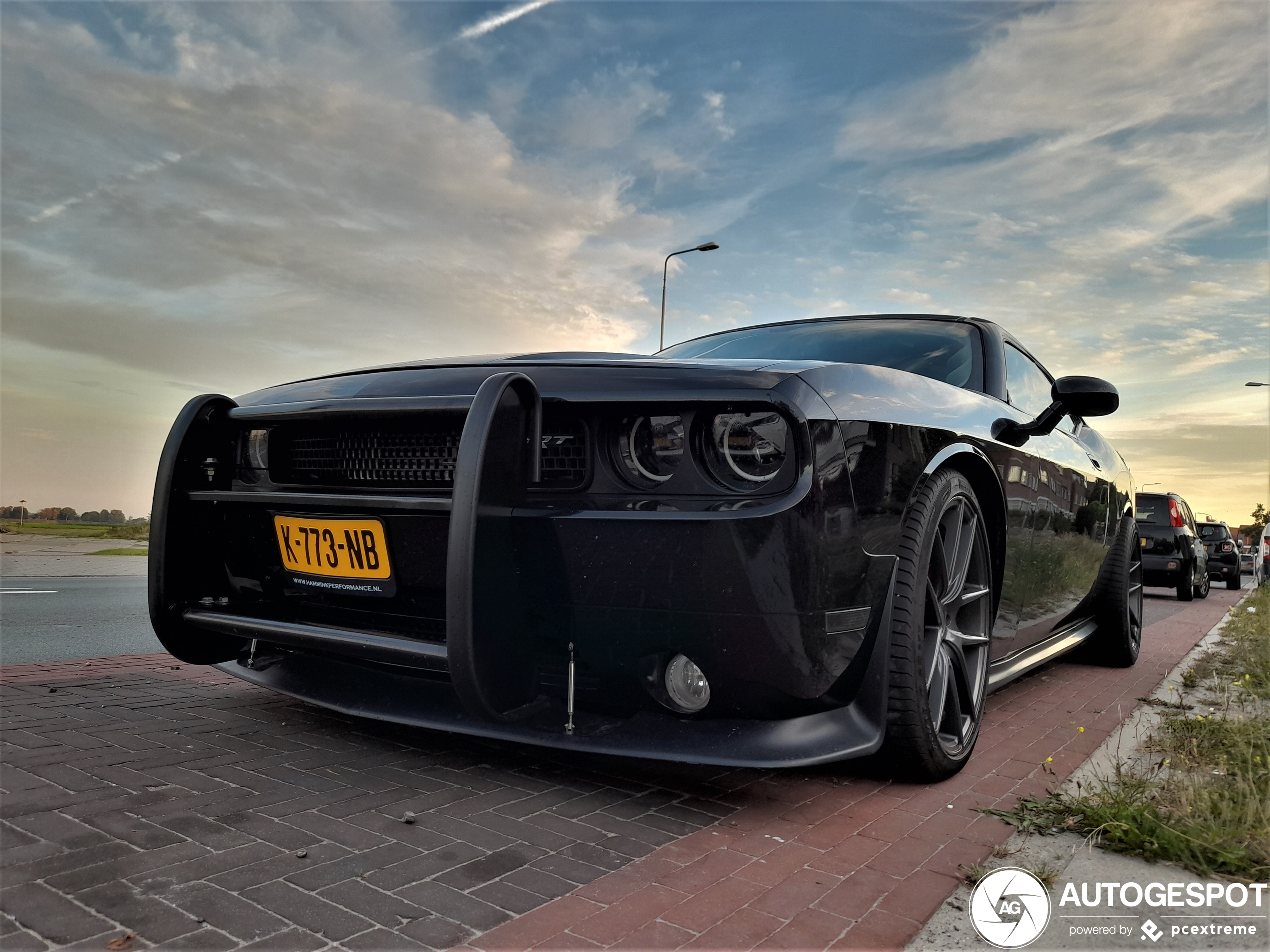 Dodge Challenger SRT-8