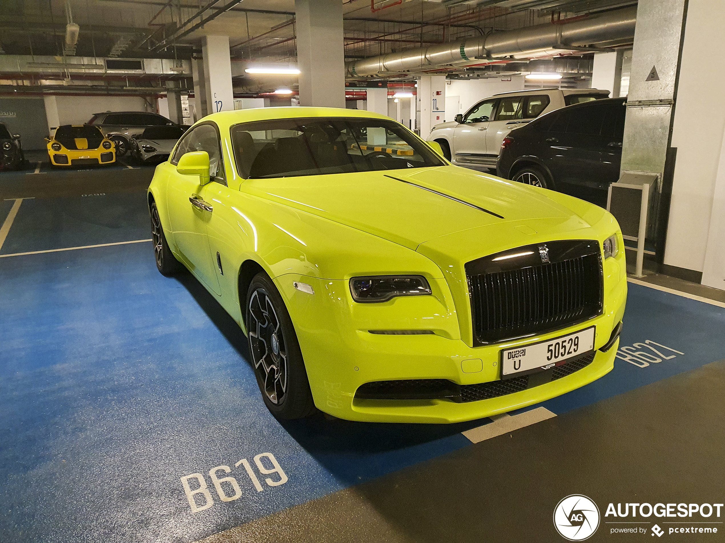 Rolls-Royce Wraith Black Badge springt van je beeldscherm