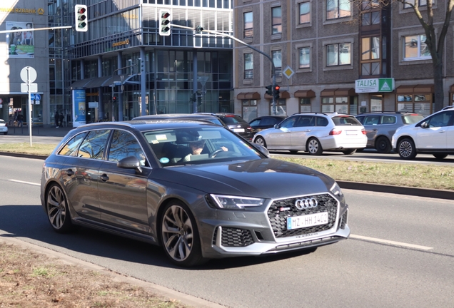 Audi RS4 Avant B9