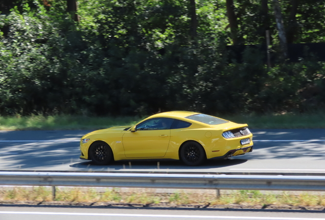 Ford Mustang GT 2015