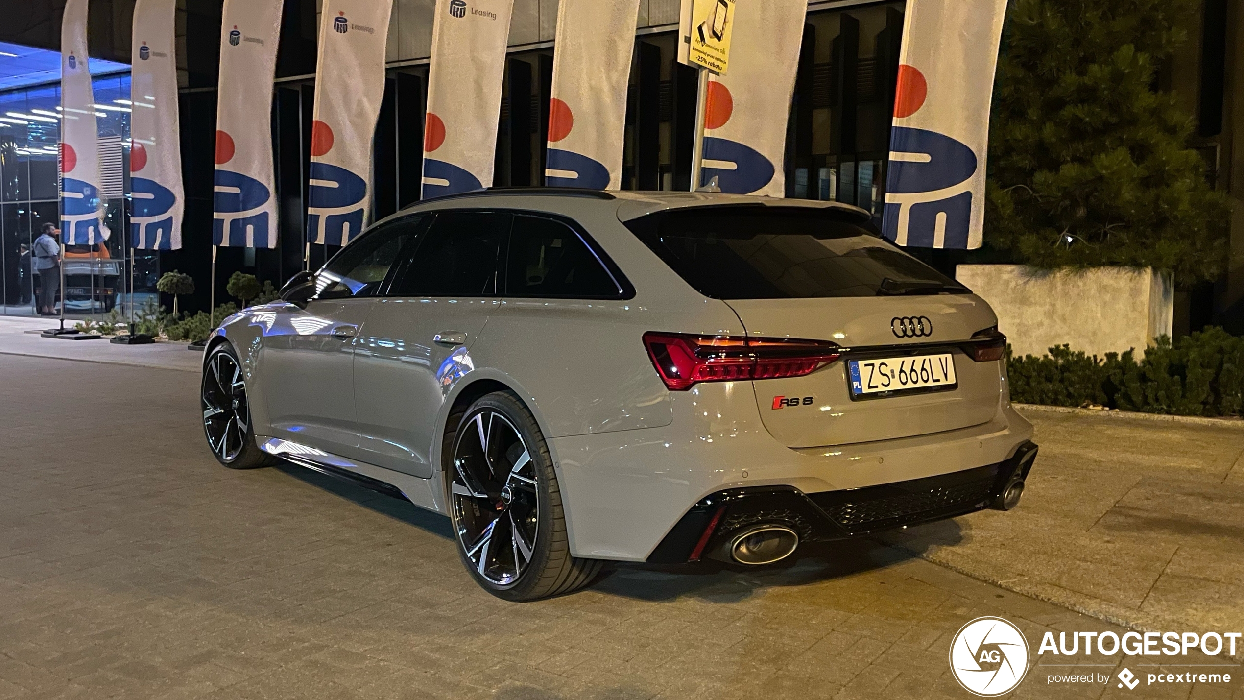 Audi RS6 Avant C8