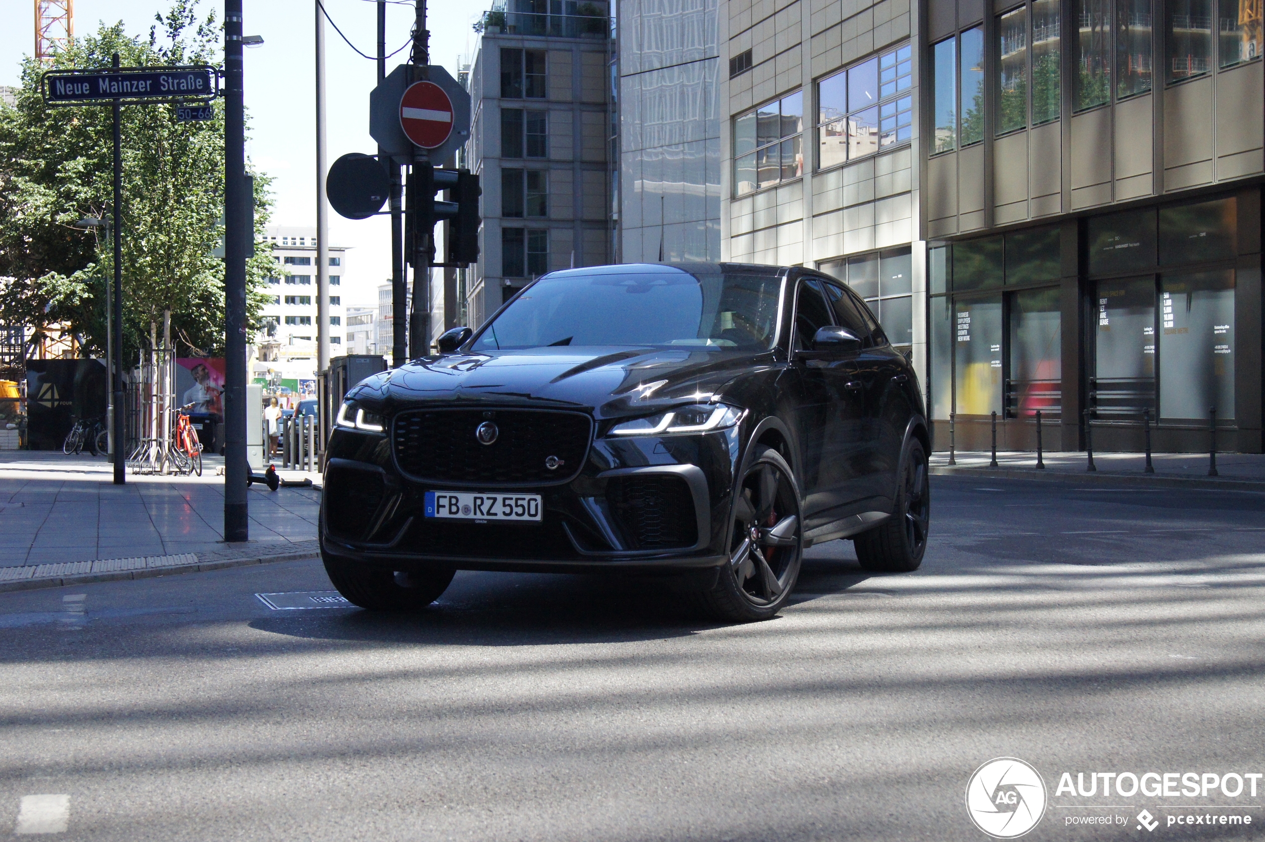 Jaguar F-PACE SVR 2021