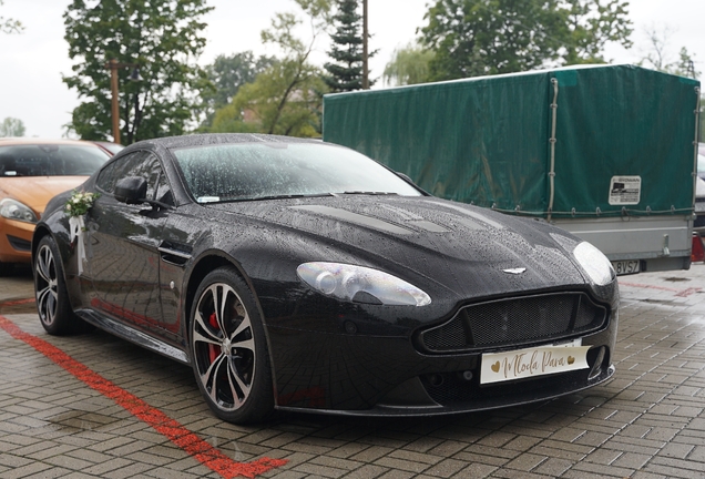 Aston Martin V12 Vantage S