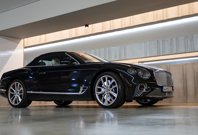 Bentley Continental GTC V8 2020