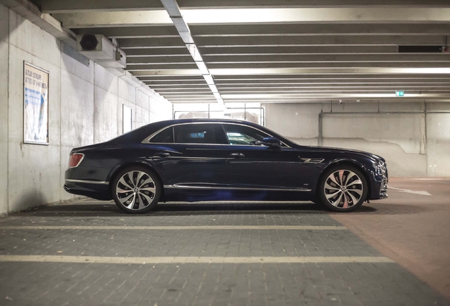 Bentley Flying Spur V8 2021