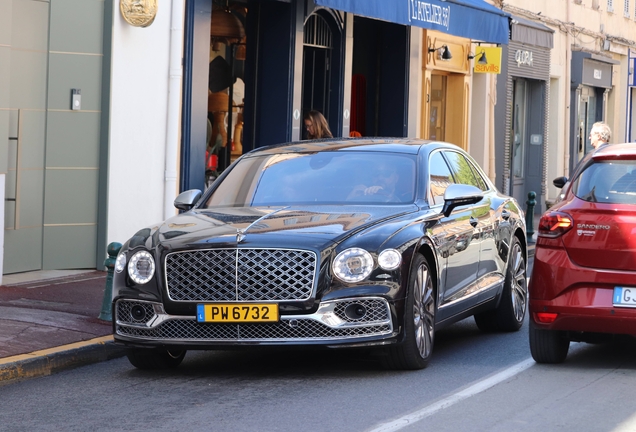 Bentley Flying Spur V8 2022 Mulliner