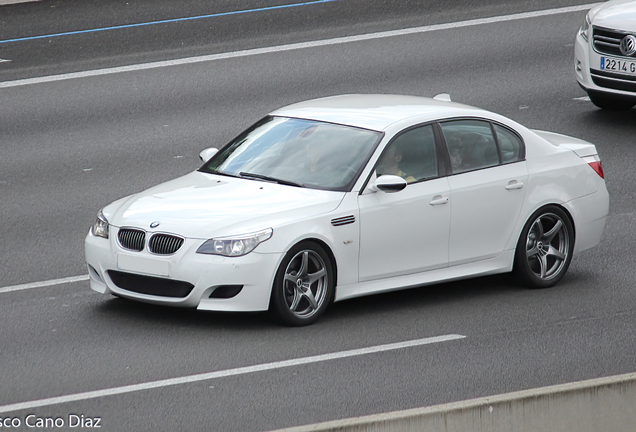 BMW M5 E60 2005