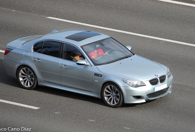 BMW M5 E60 2005